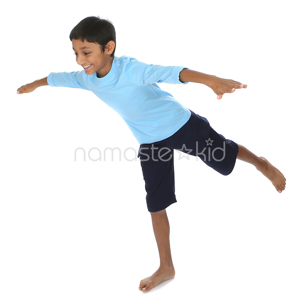 5 Yoga Poses You Can Do with Your Kids-cheohanoi.vn